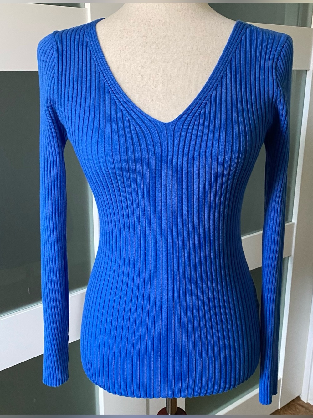 Cozy Long Sleeve V-Neck Ribbed Knit Sweater
